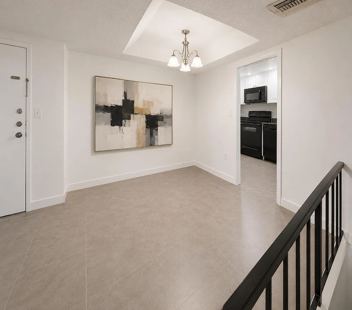 1 bed, 1.5 bath, 800 sqft, $1,600 — Photo 4