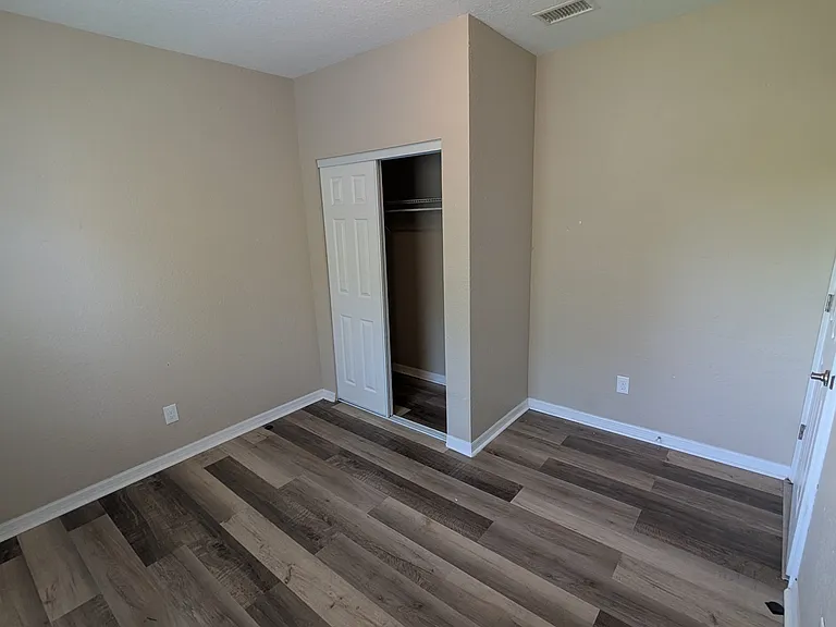 601 W Warren Ave #1/2 — Photo 14