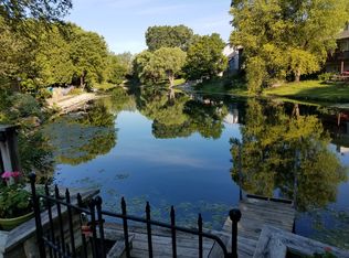 484 Mitchell Dr, Grayslake, IL