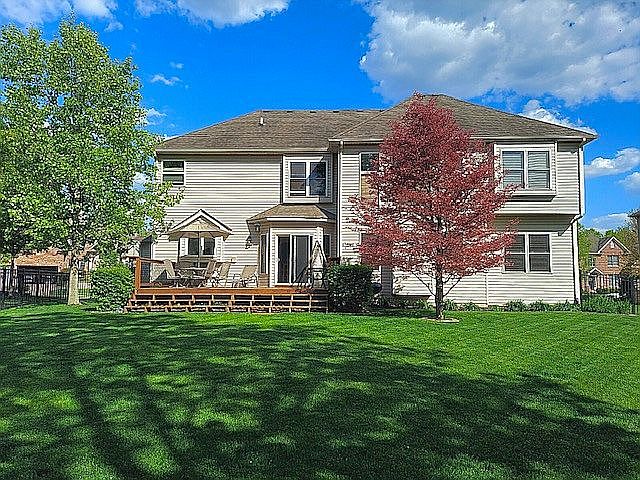 2nd image of 25643 W Meadowland Cir