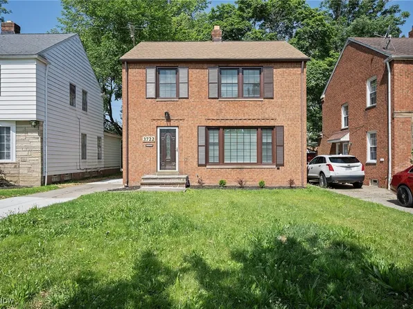 3722 Avalon Rd, Shaker Heights, OH 44120