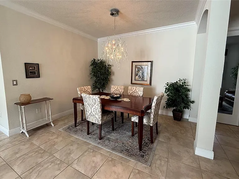 352 Laurel Falls Dr — Photo 10