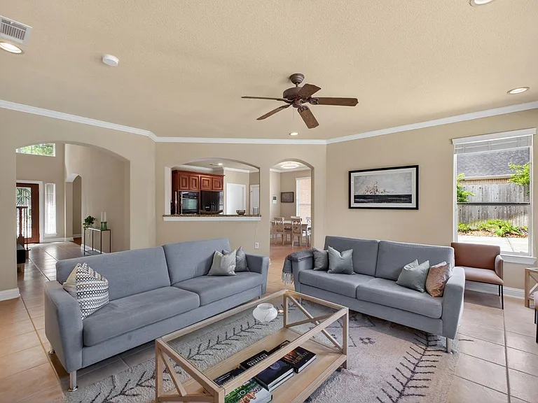 1722 Parklake Vlg — Photo 18