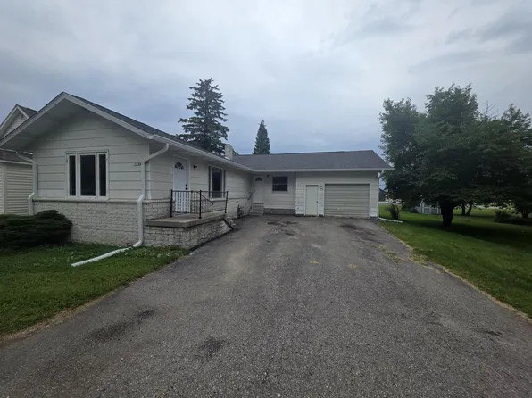 10901 Center Ave, Posen, MI 49776