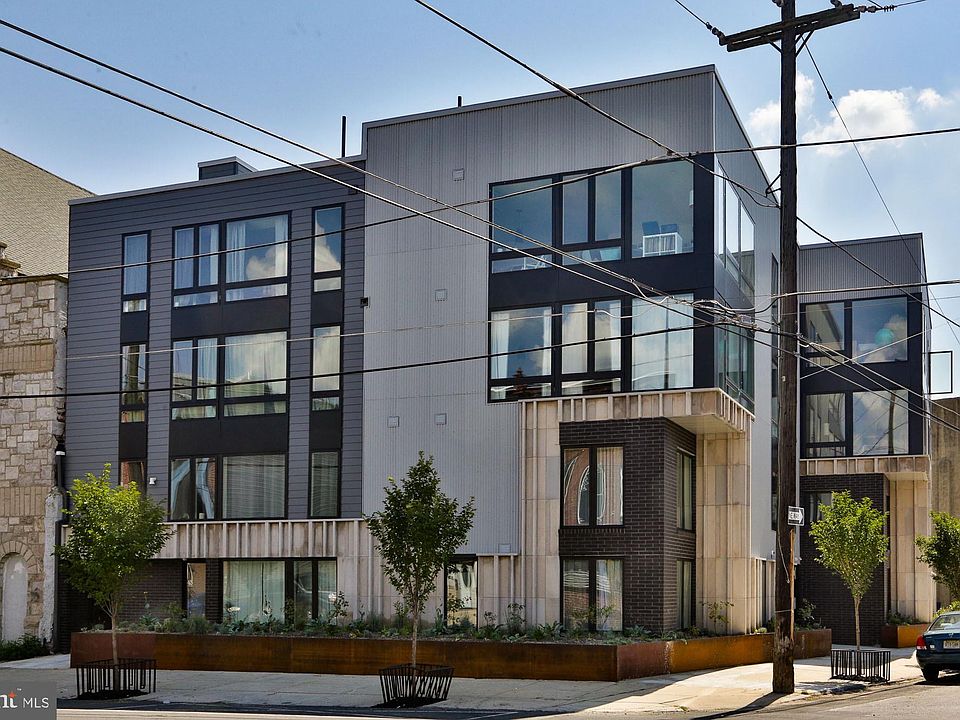 1st image of 2431-35 Frankford Ave #1