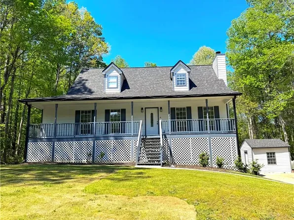 1631 Jefferson Ln, Douglasville, GA 30134