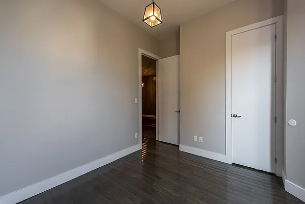 Rented by Nooklyn NYC LLC | media 53