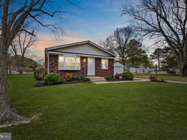 9401 Romancoke Rd, Stevensville, MD 21666