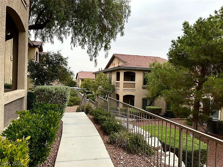 3480 Cactus Shadow St #103 — Photo 24