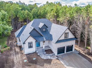 837 Cedar Glen Rd, Kawartha Lakes, ON K0M 1L0