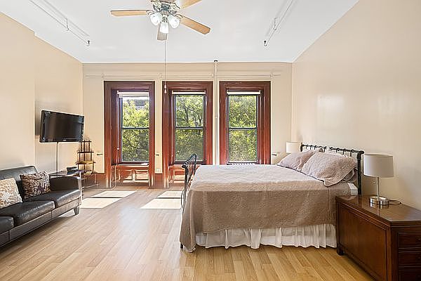 1st image of 417 W 145th St APT 3