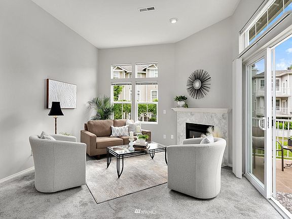 5th image of 23738 SE Summerhill Ln