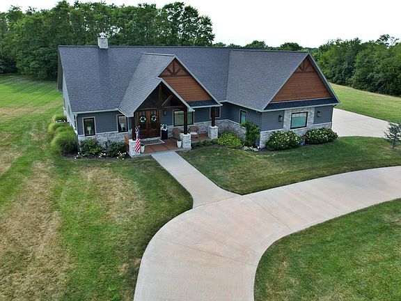 3rd image of 8030 Quail Ridge Dr
