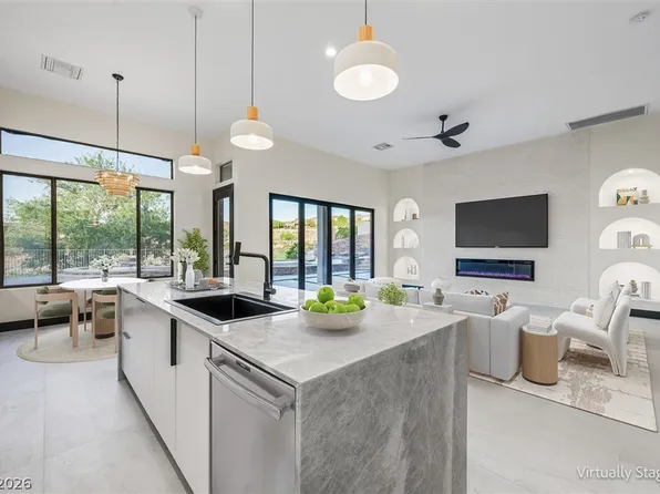 18 Wade Hampton Trl, Henderson, NV 89052