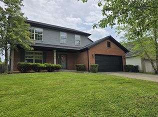 468 Skyview Ln, Lexington, KY 40511