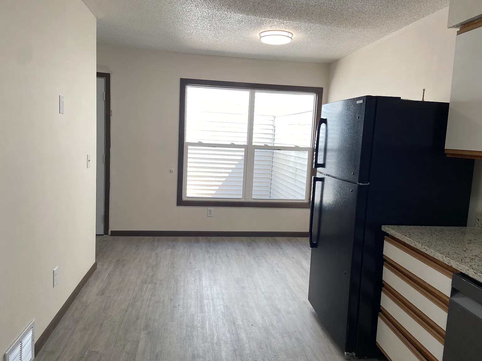 3 bed, 1.5 bath, 1700 sqft, $2,150 — Photo 4