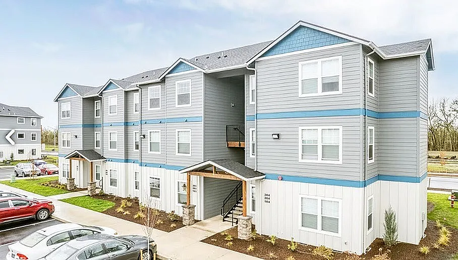 Eagle Pointe Blue Building