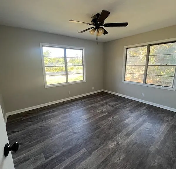 1013 W Spanish Camp Rd — Photo 6