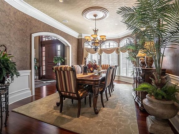 5th image of 3691 Regency Woods Trl