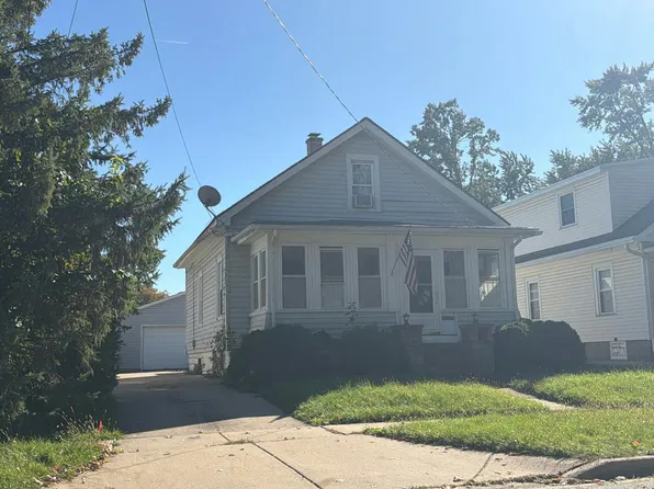 1323 Superior St, Aurora, IL 60505
