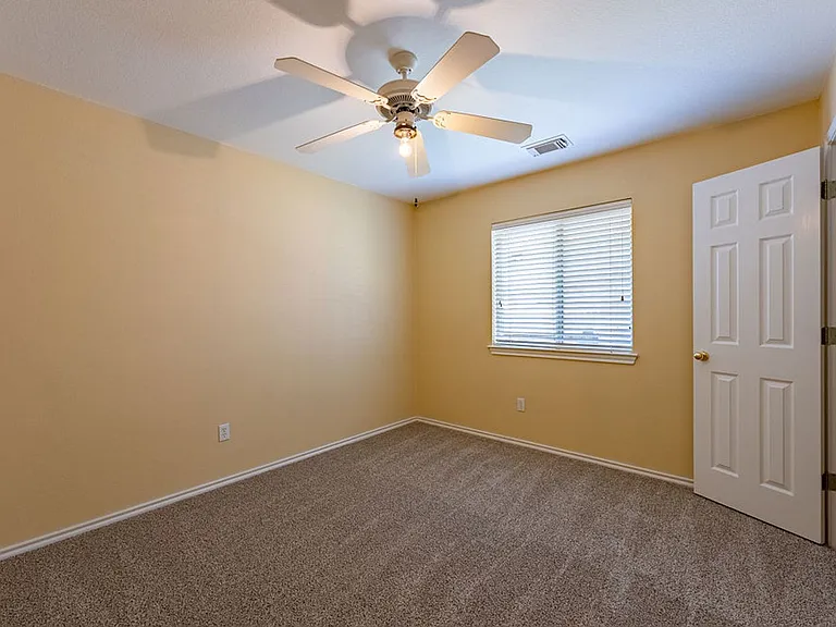 7414 W Magic Mountain Ln — Photo 11
