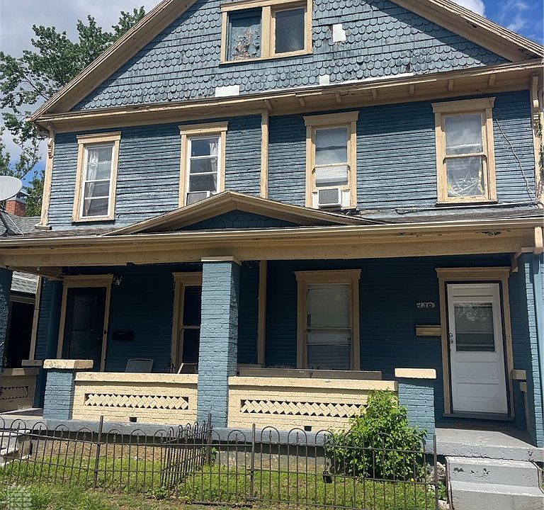 1st image of 130 Bonner St #128