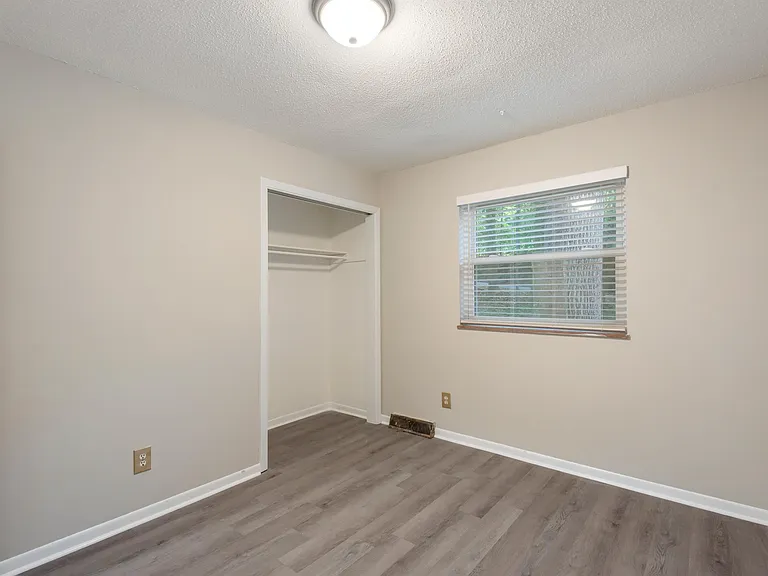 7201 Dogwood Dr — Photo 15