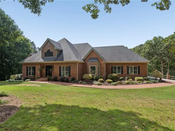 335 Old Tails Creek Rd, Ellijay, GA 30540