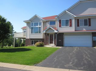 15705 Chasewood Ct, Rosemount, MN 55068