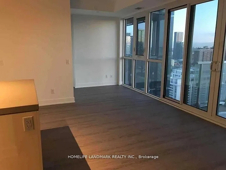 7 Grenville St #3107 — Photo 2