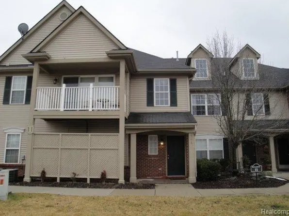 4046 Kirkway Ct #1, Howell, MI 48843