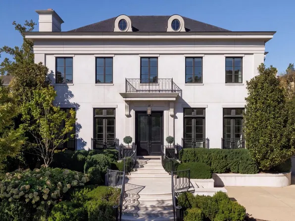 2109 Dunmore Ln NW, Washington, DC 20007