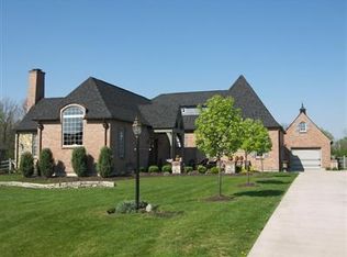 7445 Foxdale Dr, Waynesville, OH 45068