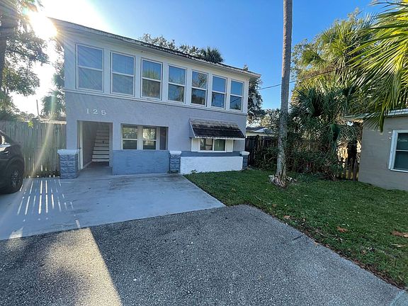 2nd image of 125 Palm Pl #B