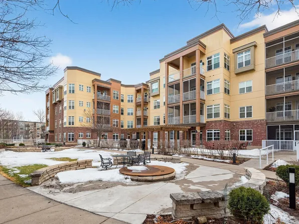2540 38th Ave NE Unit 203, Saint Anthony, MN 55421