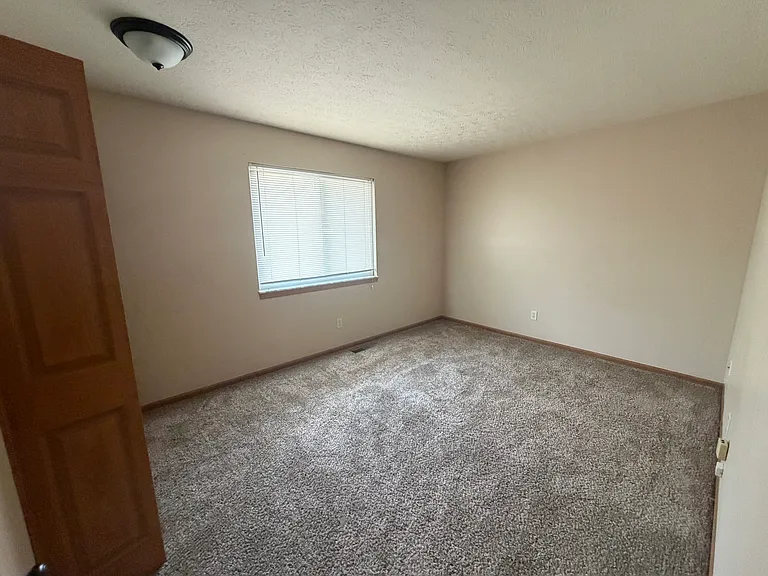 370 Lincoln St SW #D — Photo 17