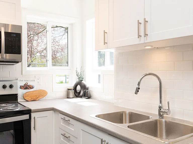 240 Ormond Dr #D8 — Photo 14