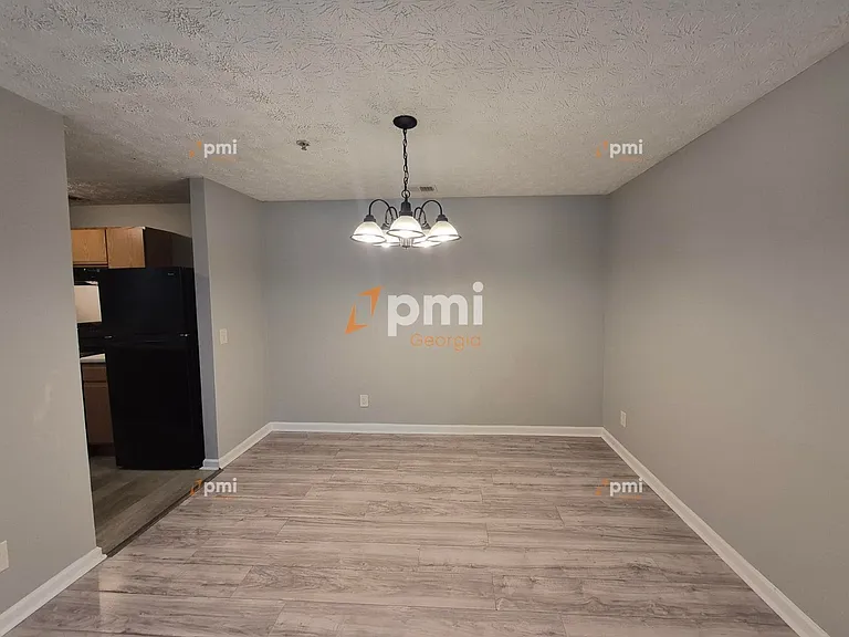 2204 Fairington Village Dr — Photo 4
