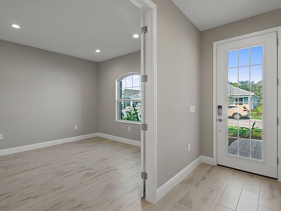 3rd image of 3056 Heritage Pines Dr