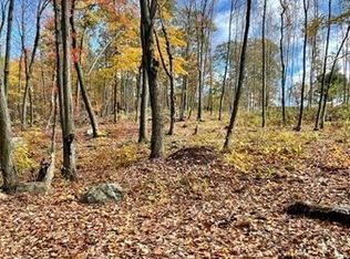 580 Ridge Rd, Wilbraham, MA 01095