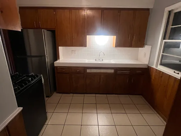 15760 Hubbell St, Detroit, MI 48227