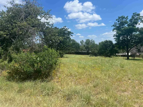106 Comanche Agate, Horseshoe Bay, TX 78657