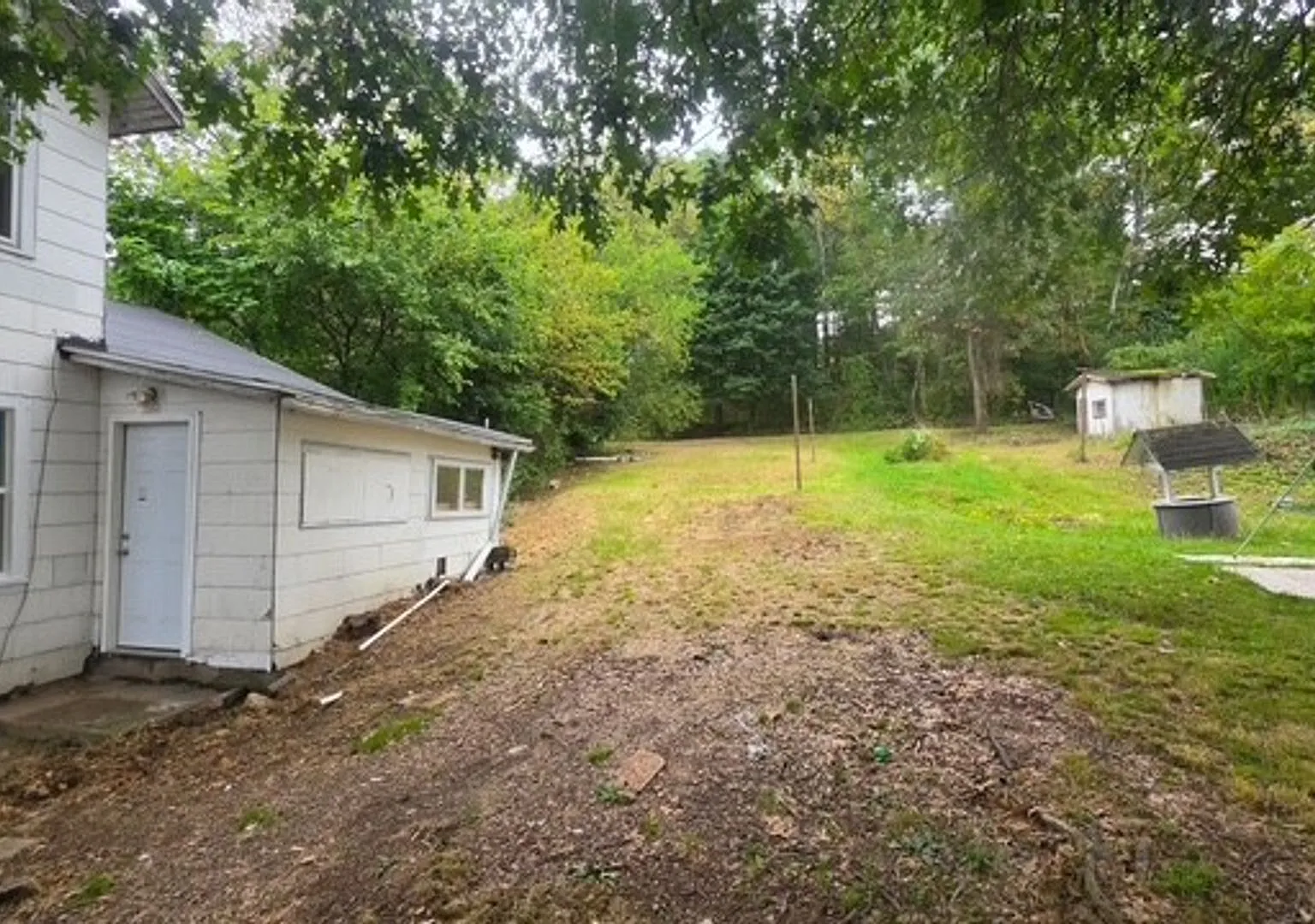 3 bedroom 1 bathroom — Photo 2