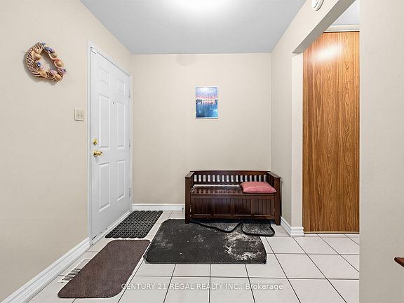 5th image of 41 Coe Dr