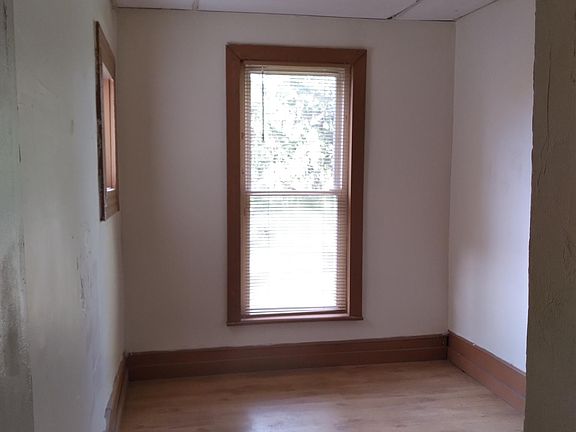 5th image of 120 Church St APT 1