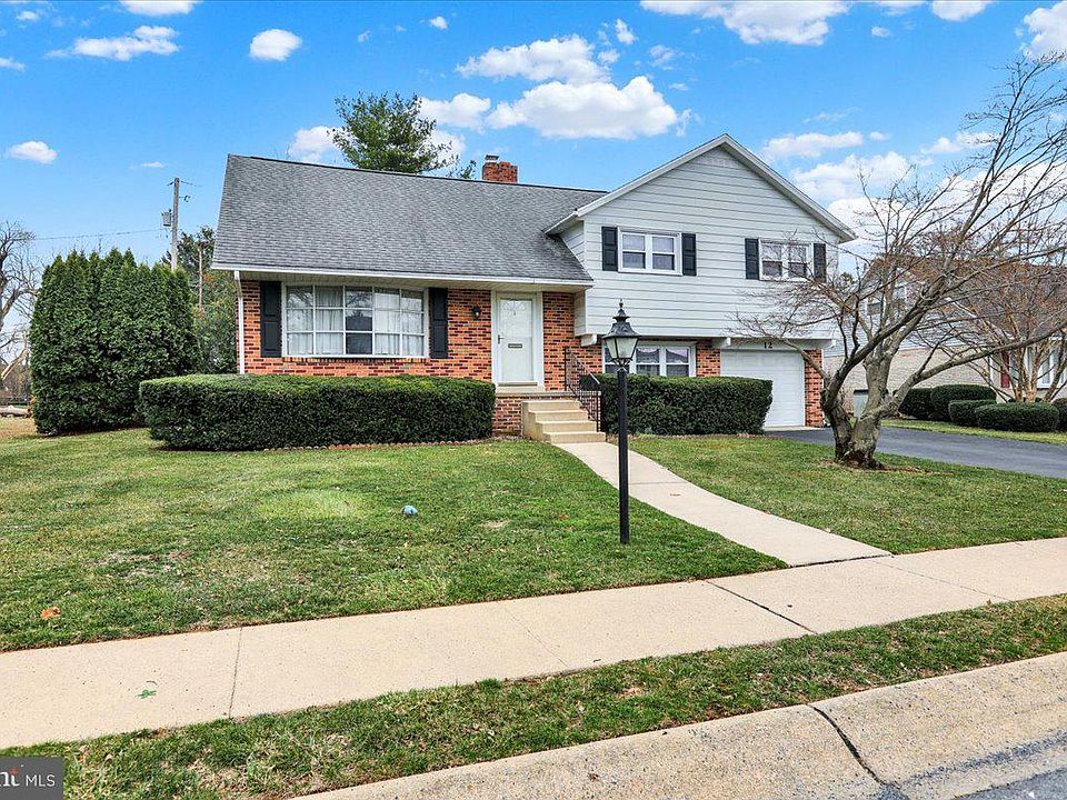 1st image of 12 Kevin Ct