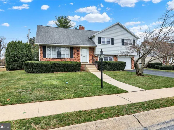 12 Kevin Ct, Wyomissing, PA 19610