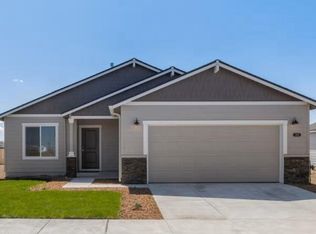 1318 NW Willow Parkway Rd, Madras, OR 97741