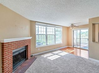 995 S Miller St APT 202, Lakewood, CO 80226