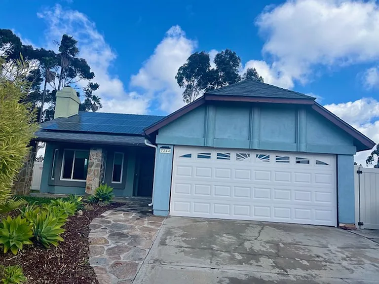 7244 Canyon Hill Ct — Photo 1